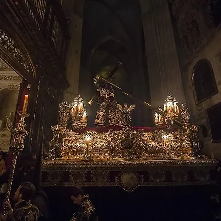 Appartamento En El Corazon De Sevilla *